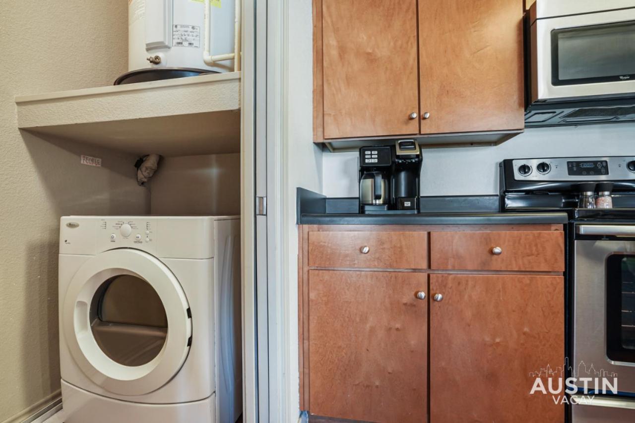 Ferienwohnung Stylish 4Br With Smart Tv And Free Garage Parking Austin Exterior foto